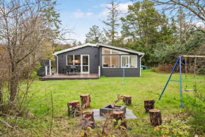 Cozy Cottage With 600 M To The Beach, Hals